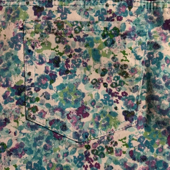 Gloria Vanderbilt Amanda Capris - Size 16W - Picture 4 of 6